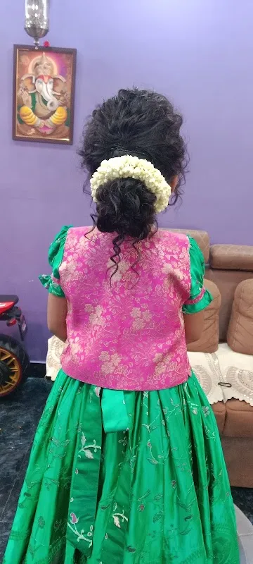 Shree Lakshmi Ladies beauty parlour