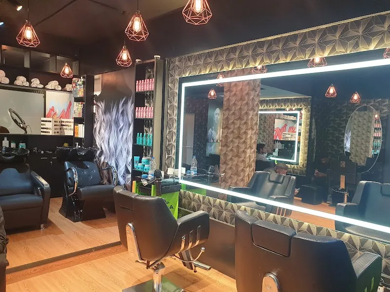 JS Super Salon | Best Salon In Kalina
