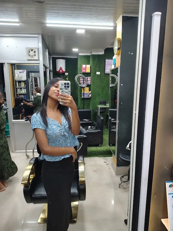Unique Family Salon and Academy | Best Salon in Bagdogra