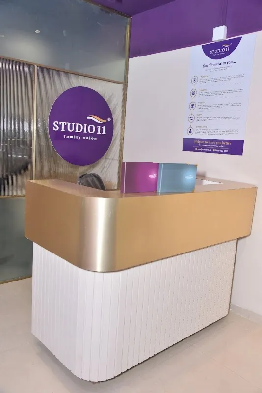 STUDIO11 Family Salon Santacruz East