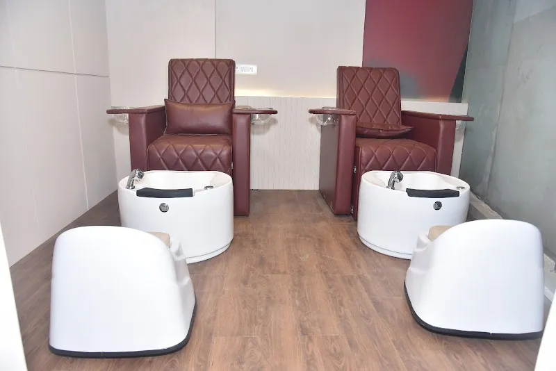 STUDIO11 Family Salon Santacruz East