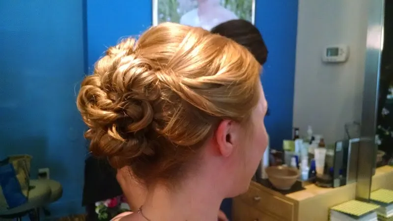 Varuna Aveda Salon Spa