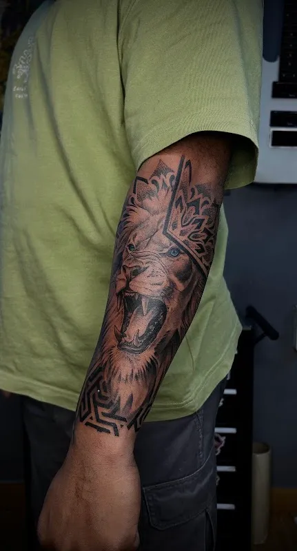 Dragonfly Tattoo Studio