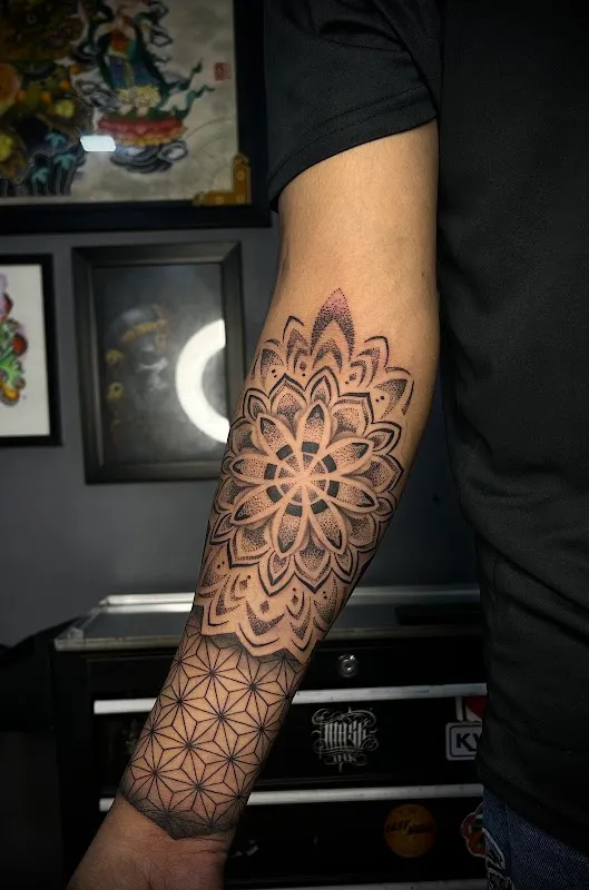 Dragonfly Tattoo Studio