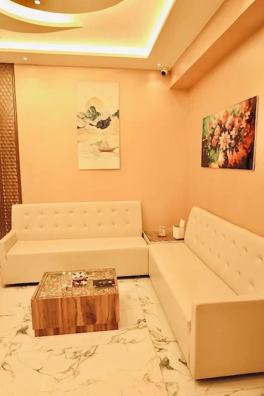 Rebel Spa In Dadar