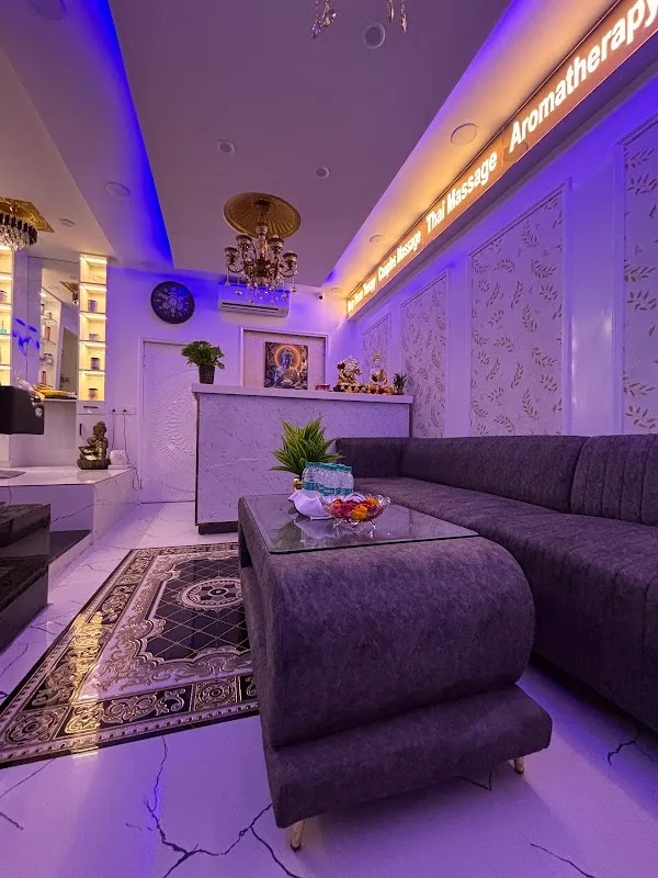 Wings Spa - Best Spa in Aliganj | Spa Near me | Thai Spa in Nirala Nagar | Spa Centre