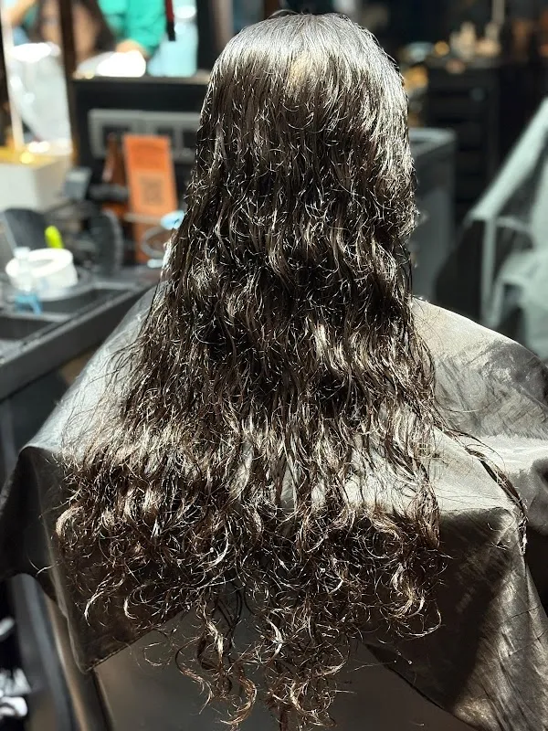 Hermoso Unisex Salon