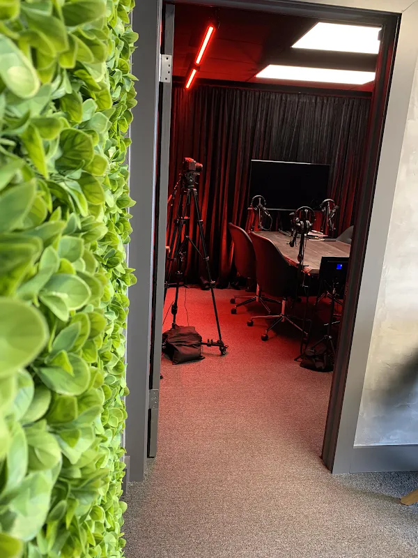 Invictus Podcast Studios - 24h Recording Studio