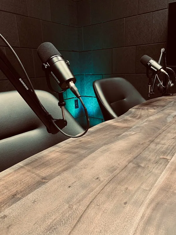 Invictus Podcast Studios - 24h Recording Studio