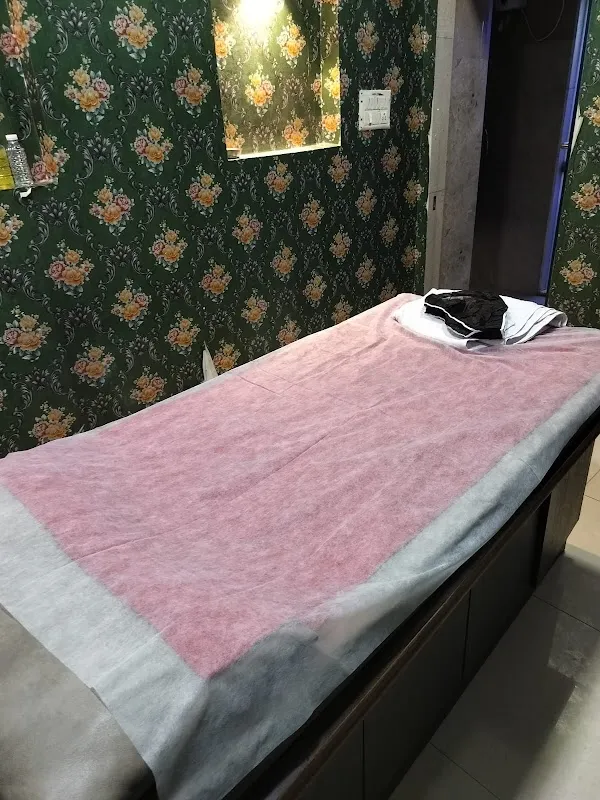 Lipsy Thai Spa
