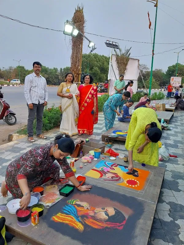 Crazyo Art Studio, Kalwa