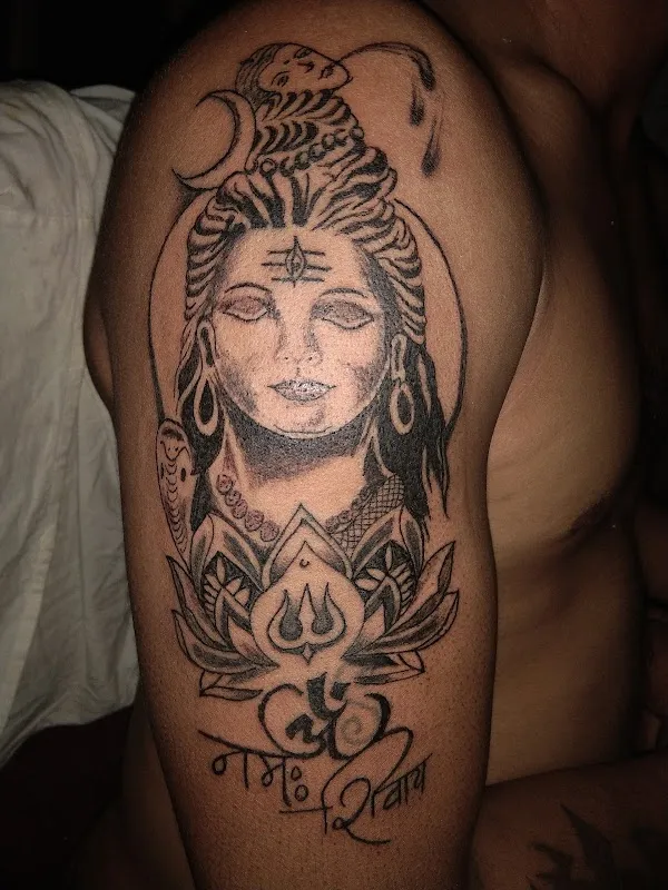 SR Tattoo And Arts Studio