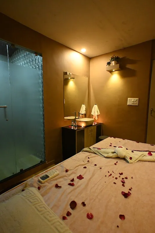 Royal Bliss Spa Prabhadevi