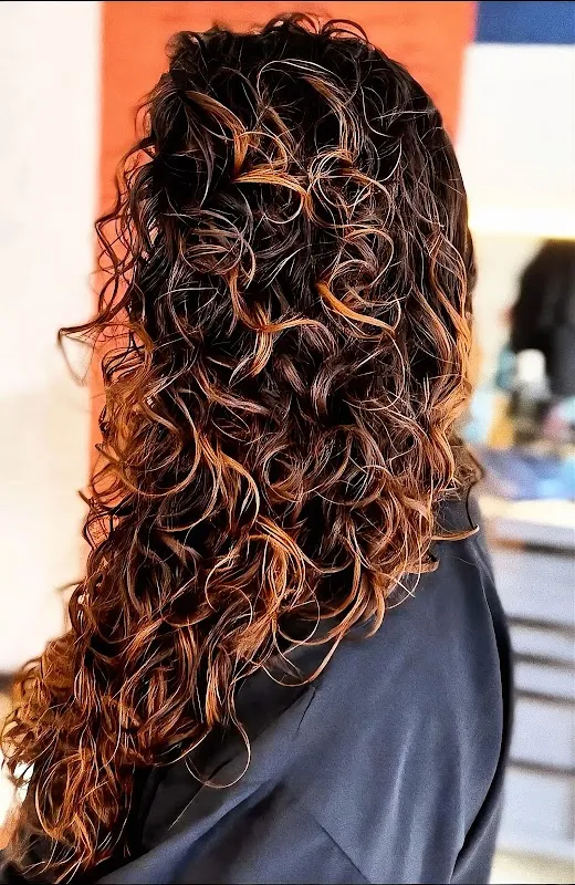 KÉVIN BROUSTAU - Coiffeur Visagiste Coloriste Barbier | AVEDA | Bassins à flot