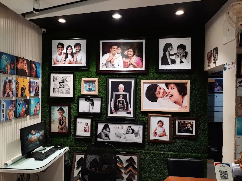 Super Colour Lab & Studio