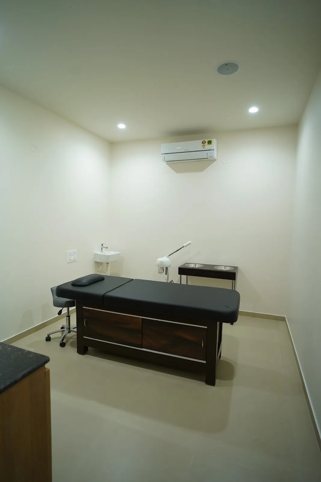 Avoca Kompally luxury unisex salon