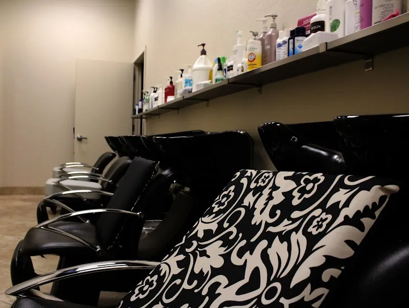 Studio 480 The Salon