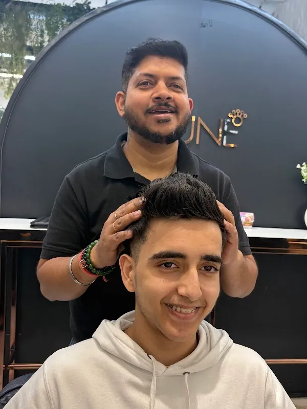 EMPORIO SALON IN GREATER KAILASH
