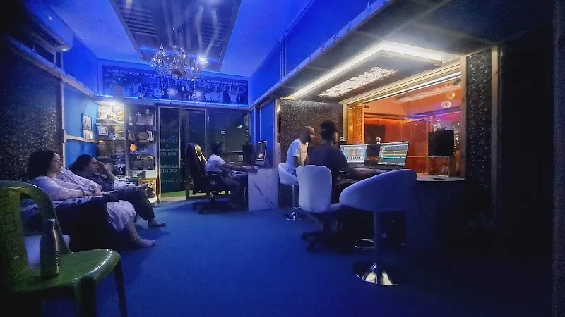OM VMM Recording & Chroma Studio