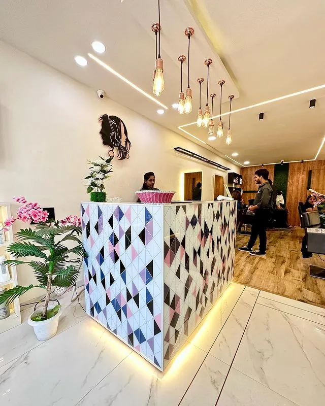 Black Paper Family Salon