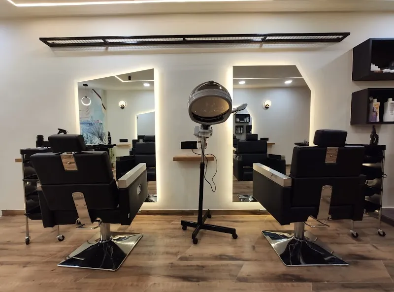 Black Paper Family Salon