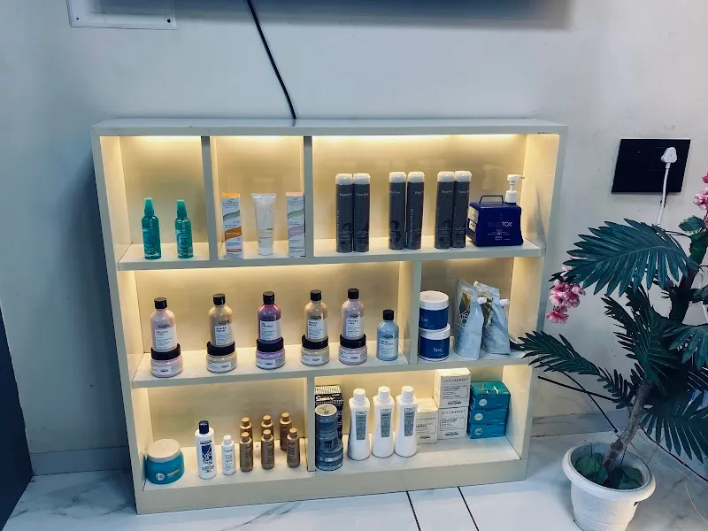 Black Paper Family Salon
