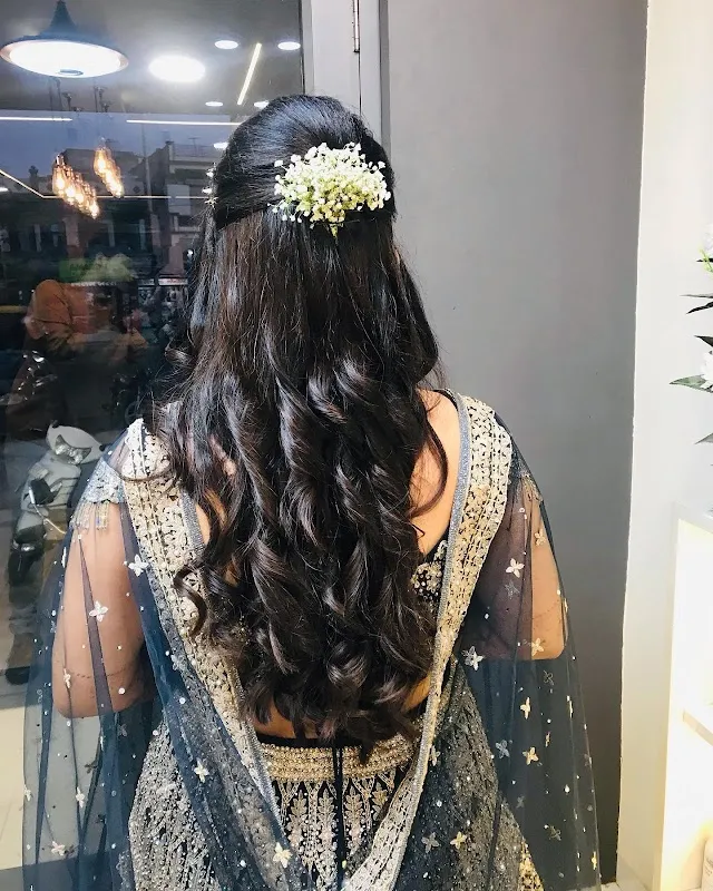 Black Paper Family Salon