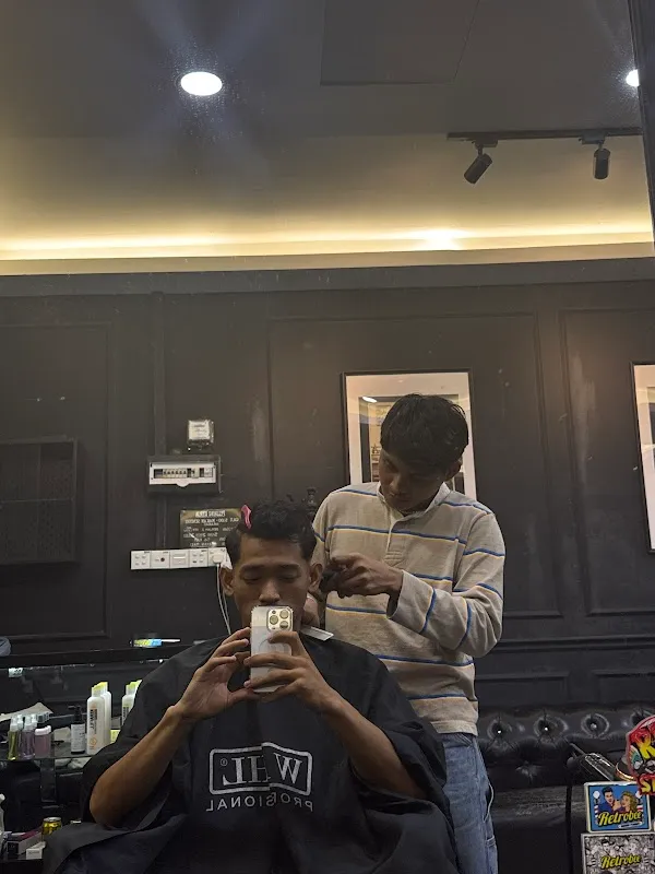 MK HAIR STUDIO