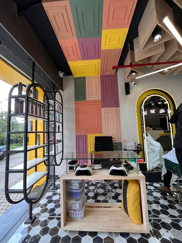 Posh PonyUp Salon (Madhyamgram)