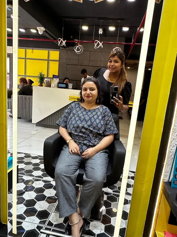 Posh PonyUp Salon (Madhyamgram)
