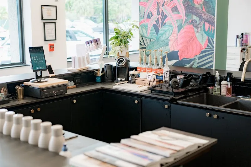 Axelle Salon