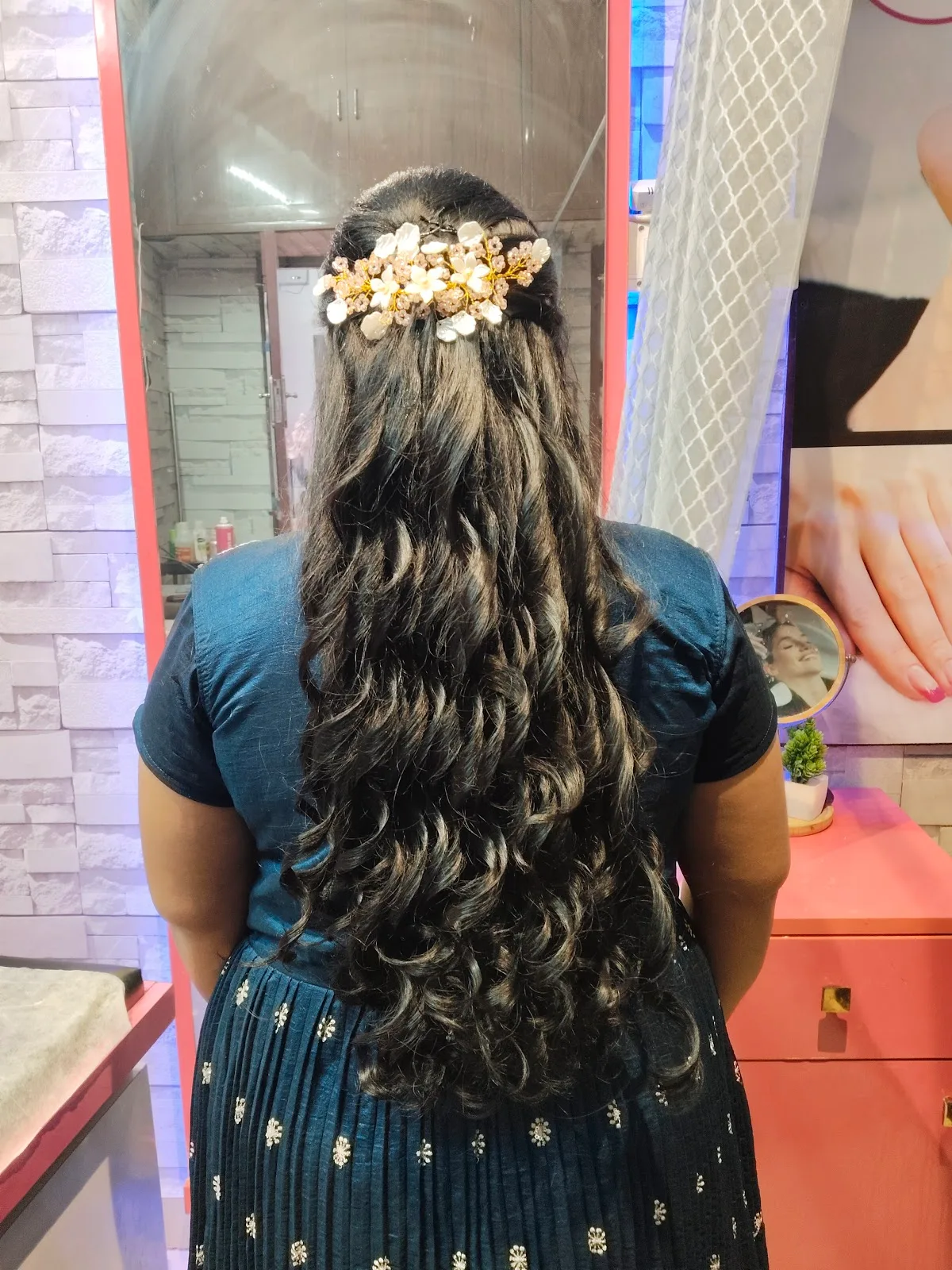 Vista World Beauty Salon | Best Beauty Parlour in Kodambakkam