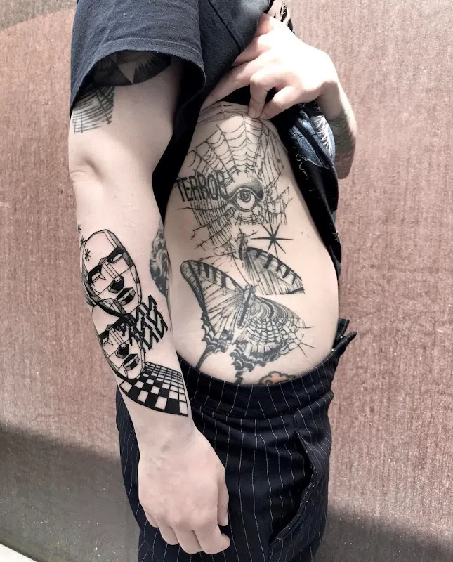One More Tattoo and Piercing Luxembourg