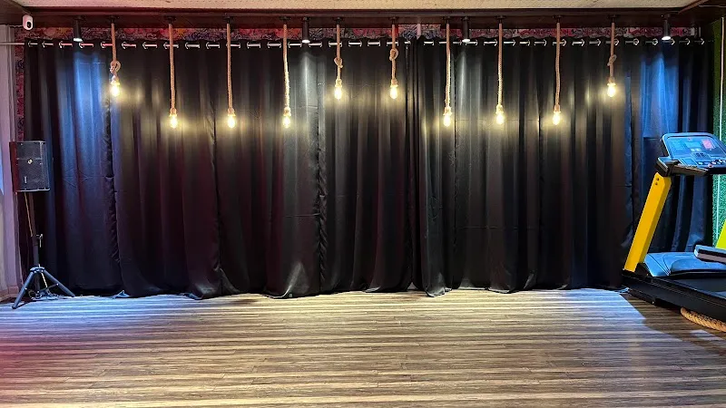 Roar Studio Dance and Fitness
