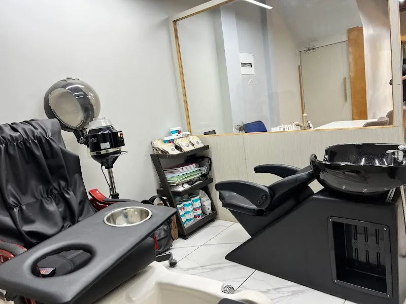 Veda Salon And Spa in chembur