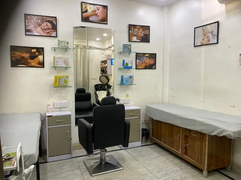 GLOW EENVY Salon & Studio