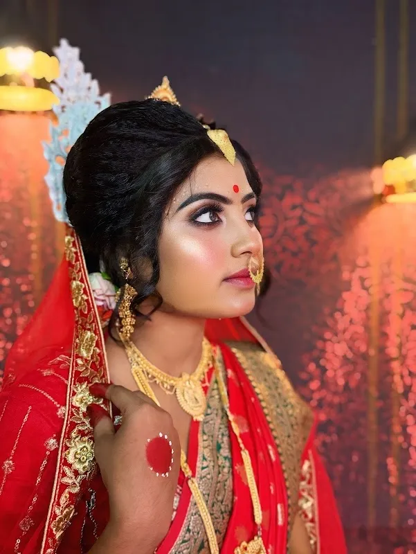Rinkuz makeup studio academy & saloon
