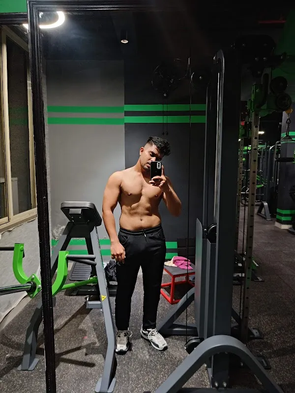 Muscle buzz fitness club