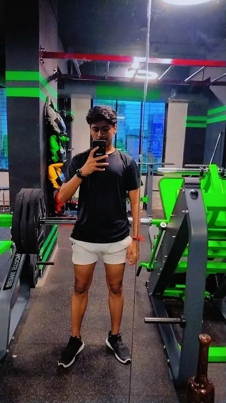 Muscle buzz fitness club
