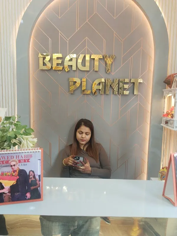 Beauty Planet Unisex salon Omaxe