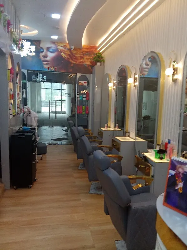 Beauty Planet Unisex salon Omaxe