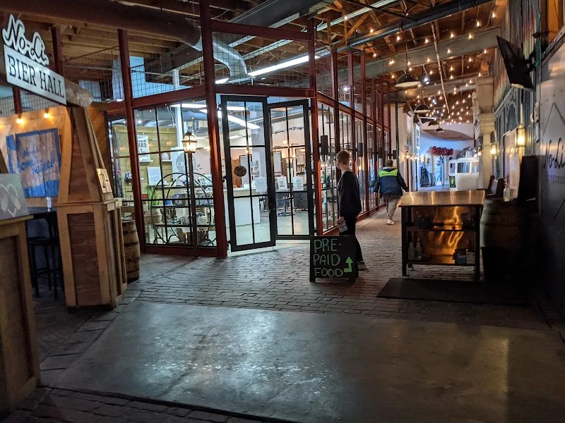 Craft Studio Salon & Dry Bar