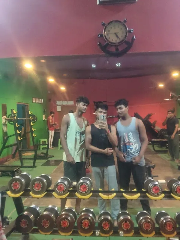PRO FITNESS TRAINING GYM LENGTISINGA