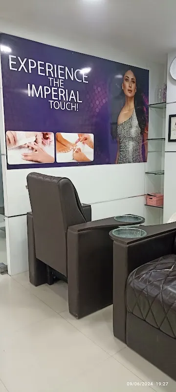 Naturals Salon and Spa Saheed Nagar