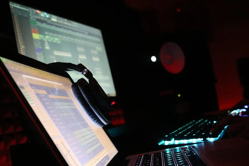 SL World Music Studio - Recording Studio in South Delhi