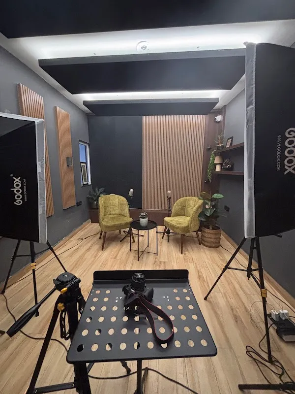 The Grid Rooms