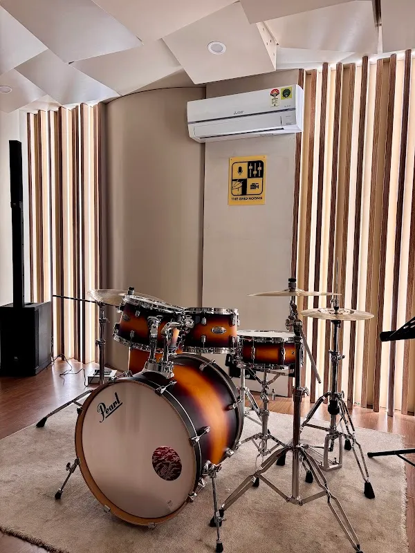 The Grid Rooms