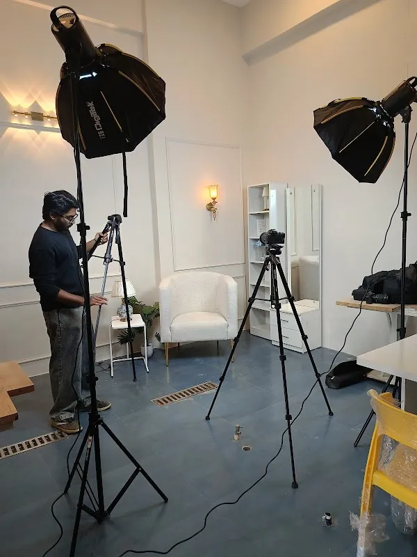 TOPHILL FILMS & PRODUCTIONS A VIDEO SHOOT AND EDITING COMPANY