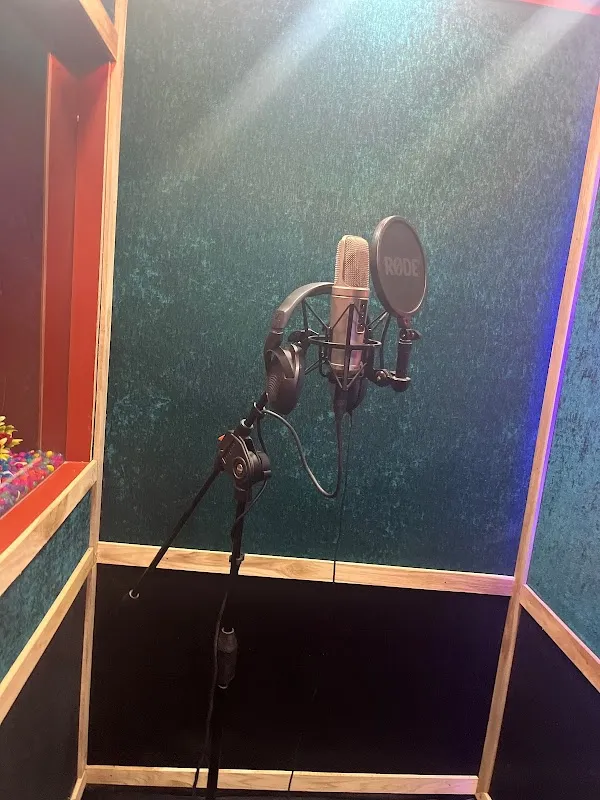 Golu Gautam Studio Patna