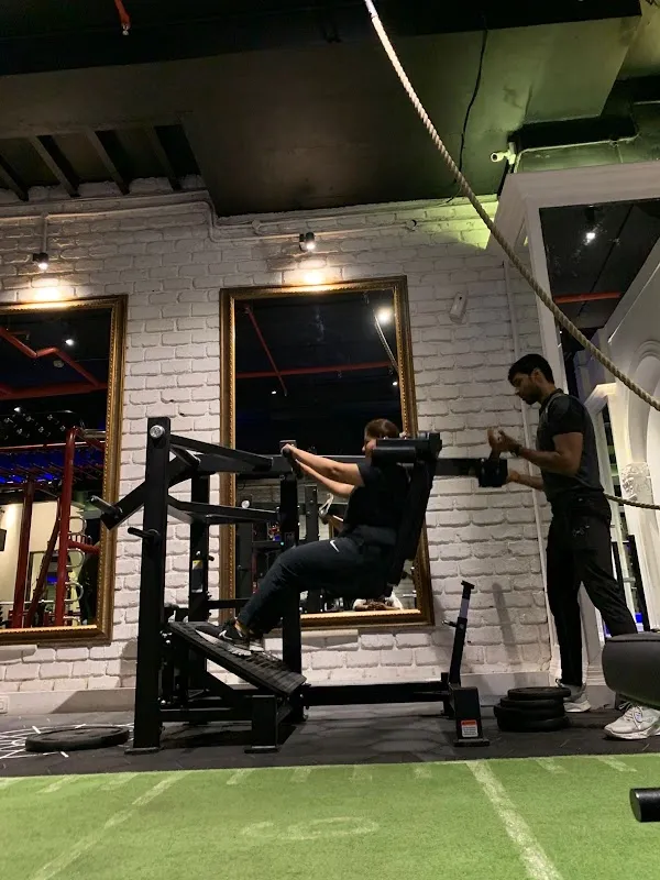 Nitrro Bespoke Fitness Breach Candy